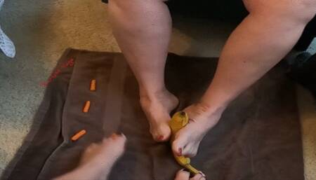 Scarlett Kage and female partner in Foot Food Fight -Go Pro- foot worship, sensual foot play, girl on girl, food, food smashing, crushing, toes MP4SD