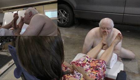 Dirty Feet Licking in the Garage - FULL HD 720p