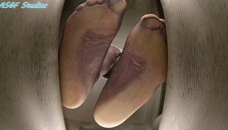 GILF pantyhose crush! - MP4