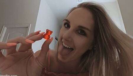 Adlee Ray chews you for a snack VR 4K