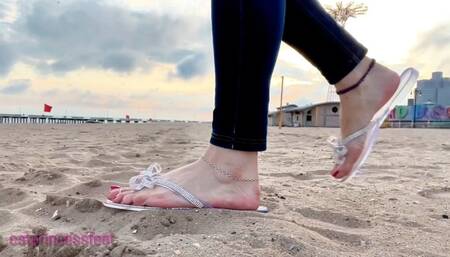 NYC feet, Coney Island beach, jelly slides milf feet show, part 1: Dry