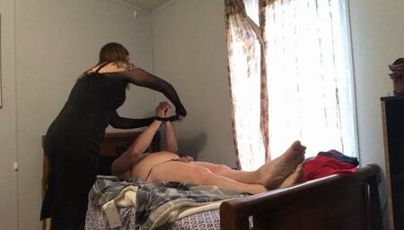 Light CBT and scratching for pussy sub