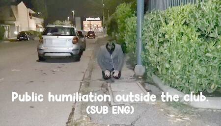 Public Humiliation Outside the Club - Umiliazione pubblica fuori dal locale [SUB ENG][MOBILE]