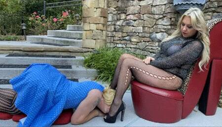 Shoe Worship On The Shoe Chair