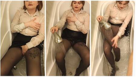 Horny wet look: office girl masturbetes her pussy and has orgasm in the bathroom