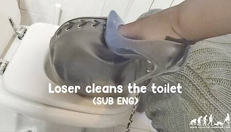 Loser cleans the toilet - Lo sfigato pulisce il cesso [SUB ENG][MOBILE]