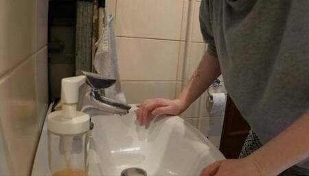 I sniffle and pour sea water to my nose - I hate it - Lot of snot