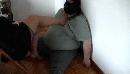 Nyloned ball stomping (full clip) mp4