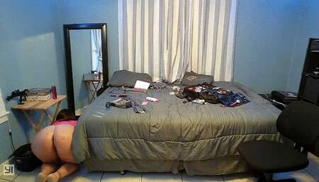 Chloe cleans the floor bottomless