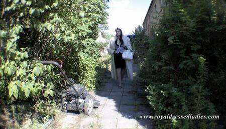 Furry slut fucks her cunt outdoors