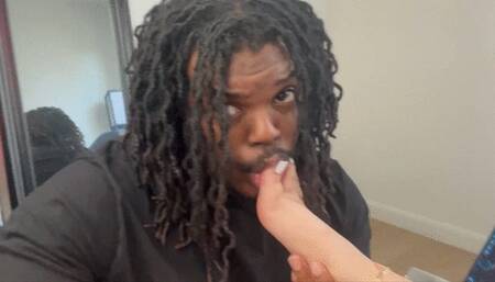 "Sucking Latina Vaeh White Toes"