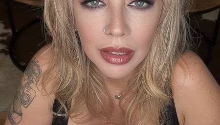 Smokey Kisses For Your Cock