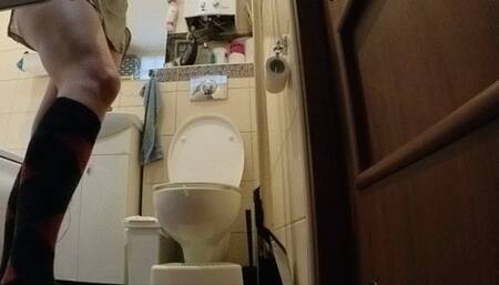 Sneaky cam - Sensitive touching after stinky job