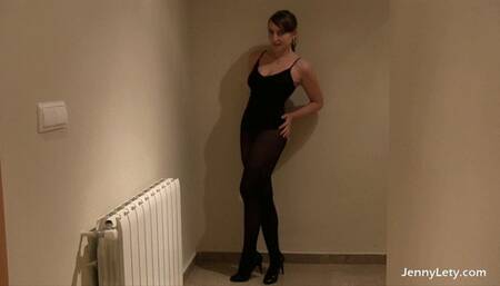 I masturbate through my pantyhose!