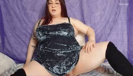 Puffy Fat BBW Pussy- Before & After Shave MOV