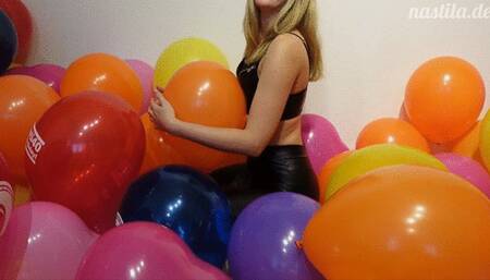 Lari vs 100 balloons