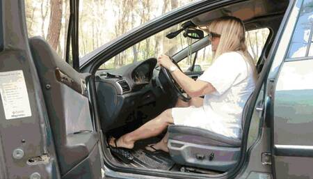 My car is crashing AVI(1920X1080)FHD