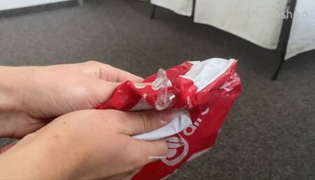 sit pop tiny beachball