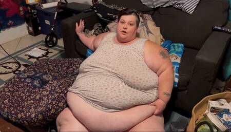 700 lb Babe Gets Stuck on the Floor SD