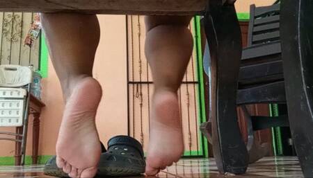 Barefoot and Soles Show in Crocs