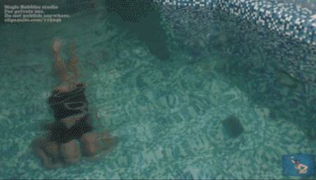 726 Selena - ofice girl underwater