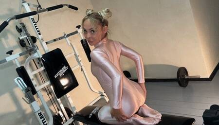 Lina in the Fitness Gym