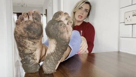 Slave Muddy Foot Licking
