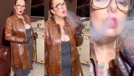 Crush - Marlboro 100s - Long coat genuine leather boots and gloves - Smoke in the face - Nose exhales