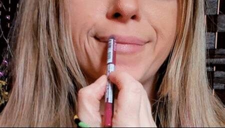 Deep Purple Lips Blowing Bubbles (HD) WMV