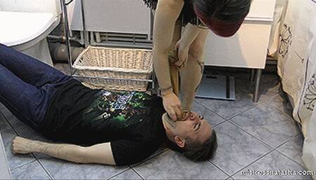 Lisa - Vintage Human Washing Machine (Full HD)