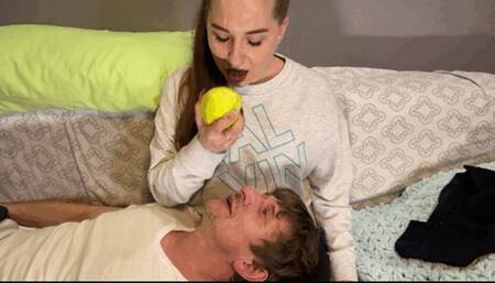 052Ber Princes Bertie I chewed apples and spit in your mouth) [4k]