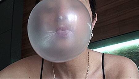 MEGA GUM (1290x1020 HD) MP4