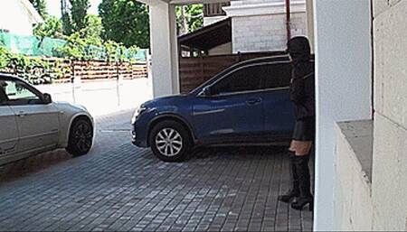 professional hitwoman ! (1920x1080 HD) MP4