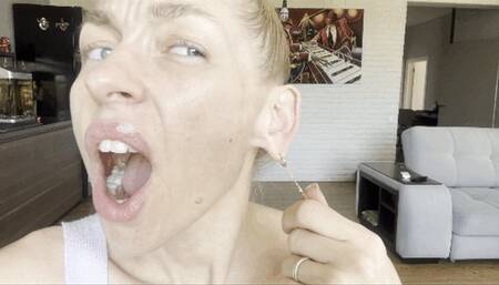 My ears love pain (mouth)