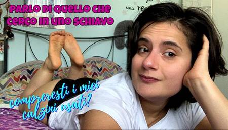 Calzini usati e parlo di cosa dovresti fare se diventassi il mio schiavo virtuale