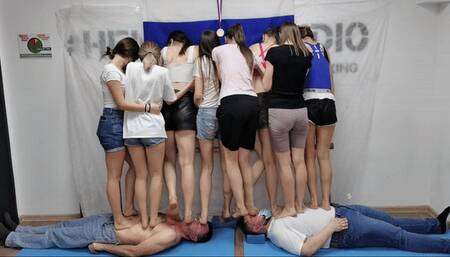 Multitrampling contest #57 (Part 1): men start suffering under weight of 11 girls & double facestanding