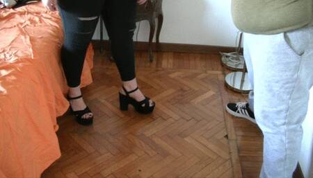 Ballbusting in platform shoes (full clip) mp4 HD