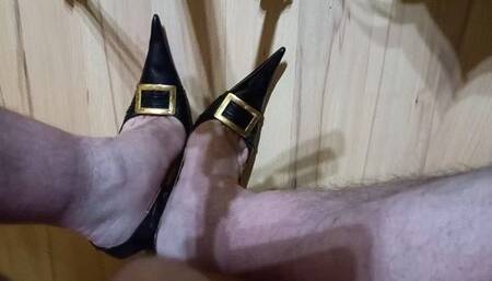 Guy In High Heels Masturbate And Big Cum On Shoes Feets And Floor