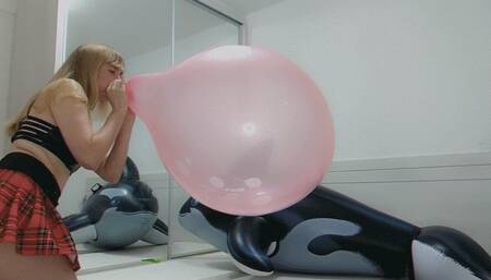 Alla makes a B2P red balloon crystal 17 inches sitting on an inflatable whale!!!