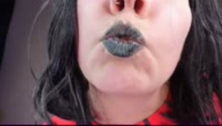 POV gets Kisses from Lydia Deetz WMV 1080