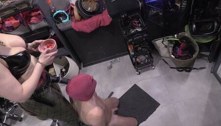 SMOKING NIPPLES PLAY DIVING MASK BONDAGE CBT a LOT SPITTING