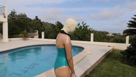 Pussy mask facesitting