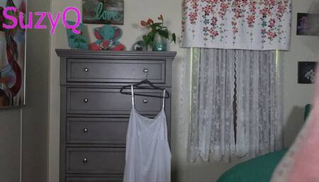 Stepmom Gets Dressed WMV