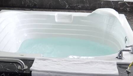 Lathered & Shaved with Natalie Shea (1080p HD mp4)