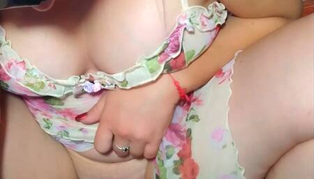 HOLDING AND PEE 2 LITERS