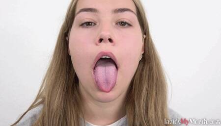 Inside My Mouth - Adela - mouth tour (HD)