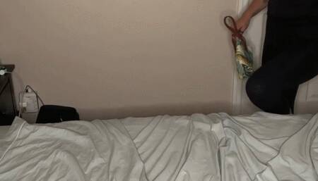 Elle Lyon Gets On All Fours to Show You Her Ass As She Smokes