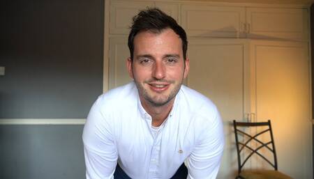 APOLLO : Unconventional Office Request - A Deal You Can't Refuse