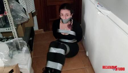 Sweet sales assistant in trouble! (1080p)