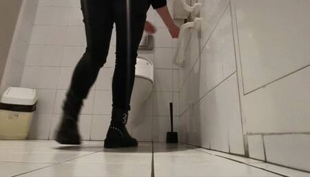 Farty-splashy-stinky-loud-groany toilet COMPILATION at work